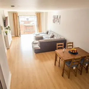 https://diamond-apartment.belfasthotelsireland.com