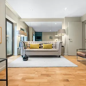 https://sophia-gardens-apartment.cardiffhotelswales.com